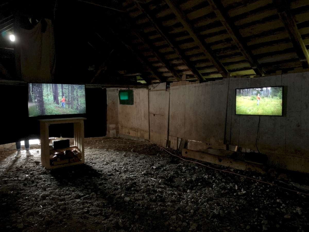 Aufbruch in alle Himmelsrichtungen: Installation von Julian Sartorius.